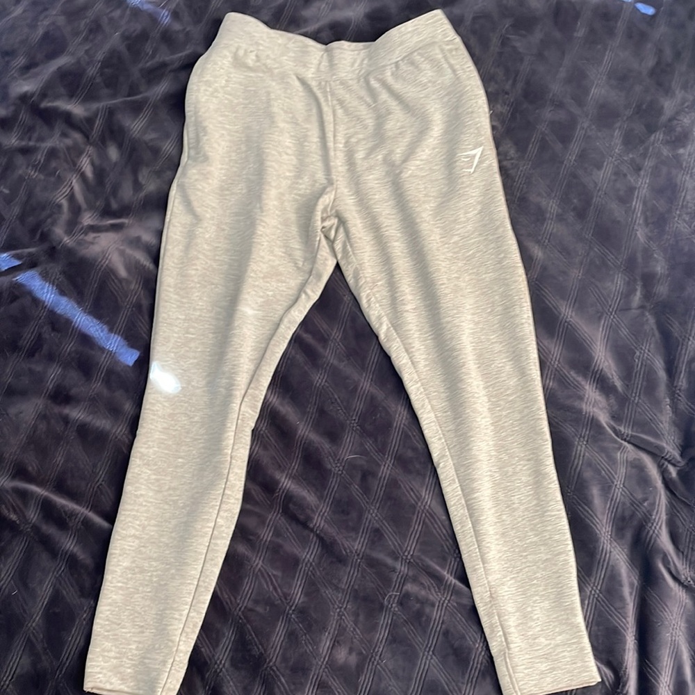 Gymshark Joggers - medium